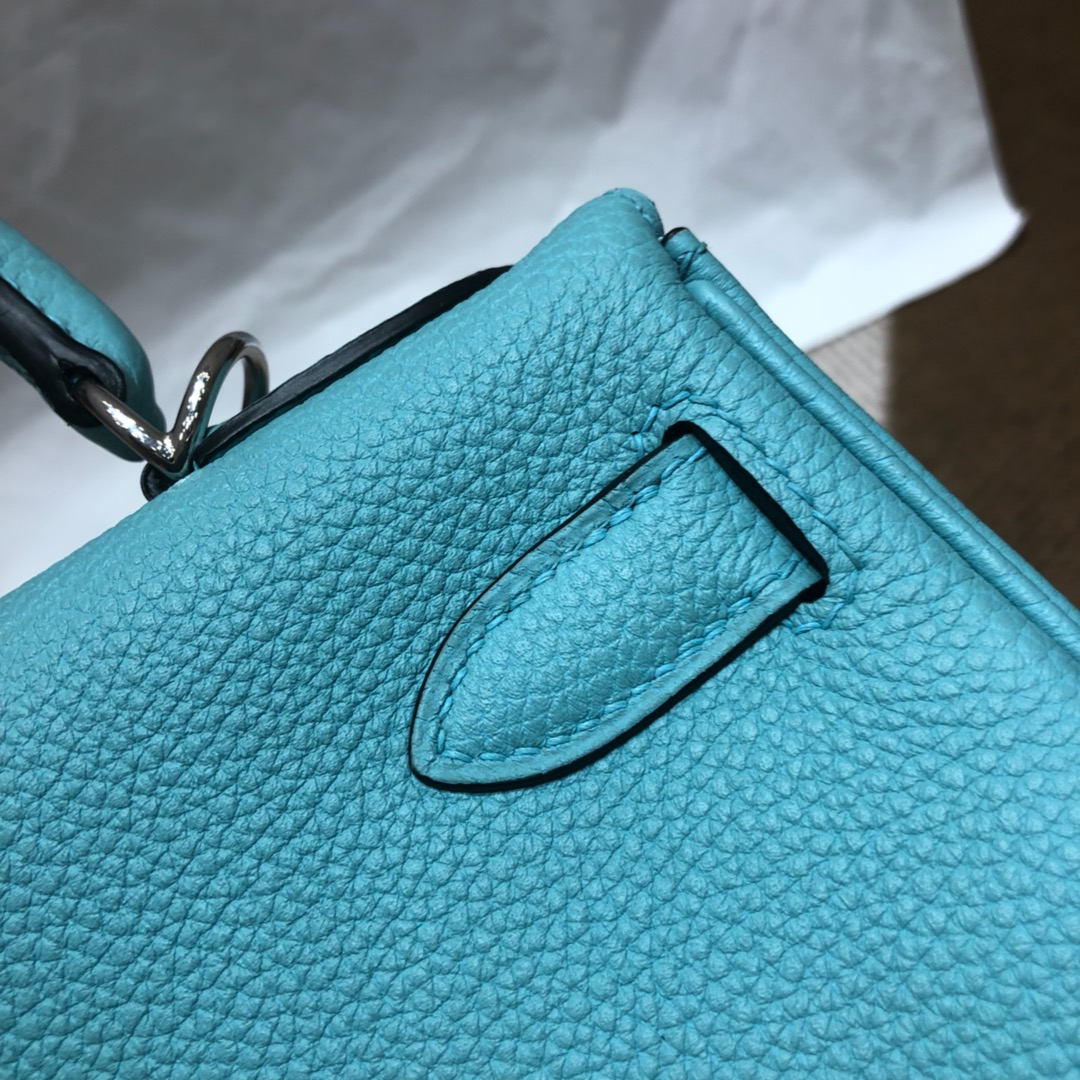 Hermes Kelly 28cm Handbag Shoulder Bag in Blue Atoll Togo Leather